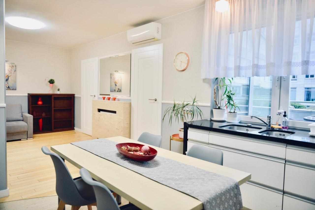 Jessapart- Babka Tower Apartment Varsó Kültér fotó